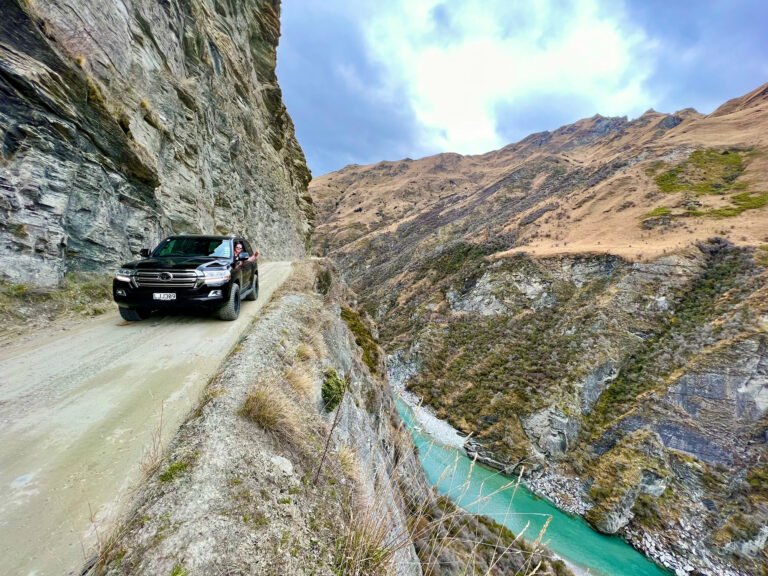 Skippers Canyon tour 768x576