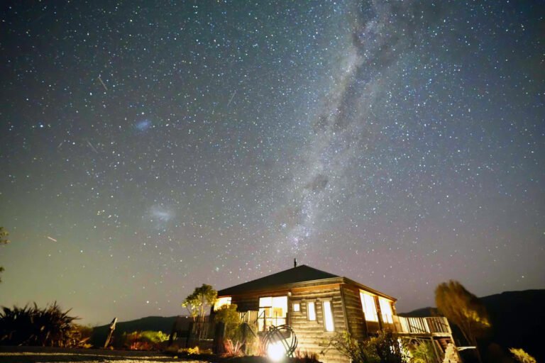 Stargazing Nelson accommodation 768x512
