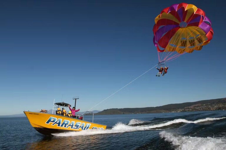 Parasail Lake Taupo 768x512