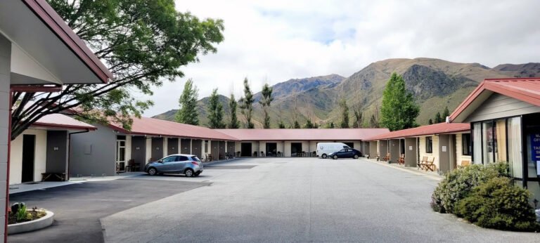 sierra motel omarama 768x346