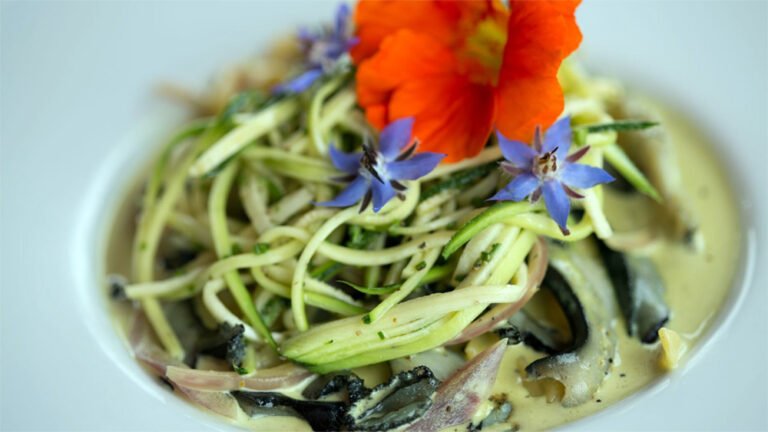 restaurant Stewart Island NZ 768x432