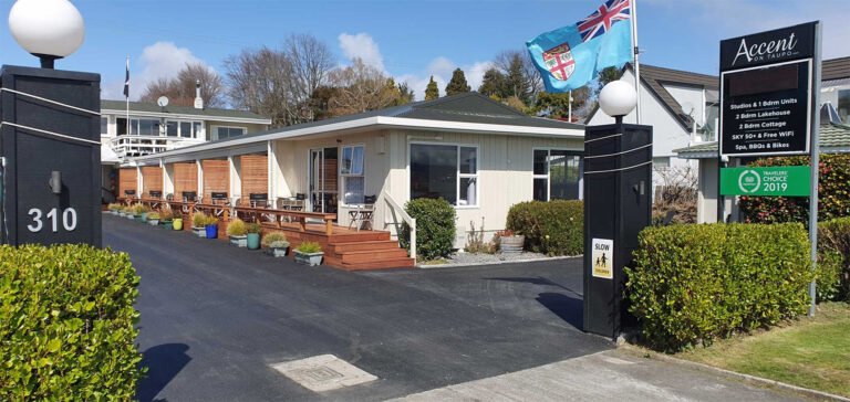 taupo motel in room spa 768x364