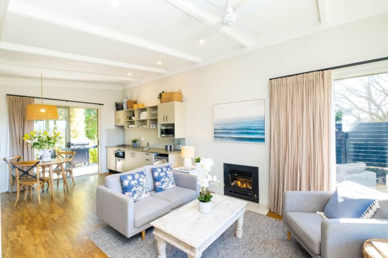 te awanga holiday apartment 768x512