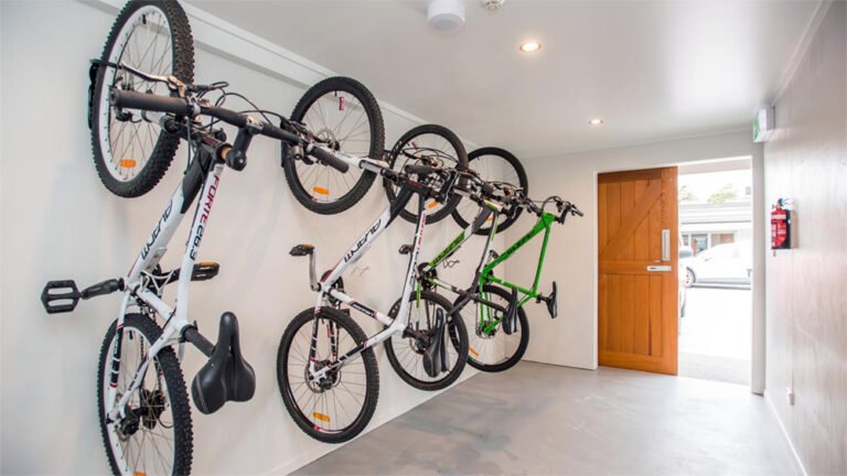 Bike storage Paeroa motel 768x432