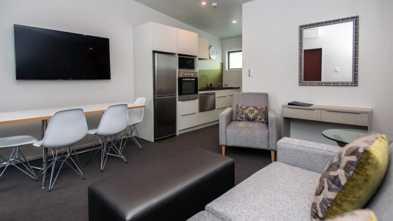Paeroa Town Accommodation 768x432