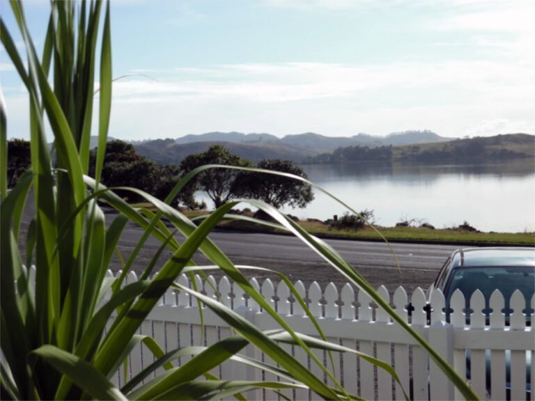 accommodation mangonui harbour 768x576