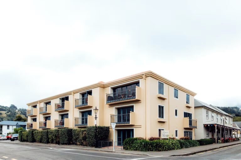 motel akaroa nz 768x512