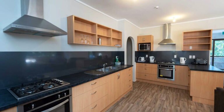 Accommodation 90 Mile Beach 768x384