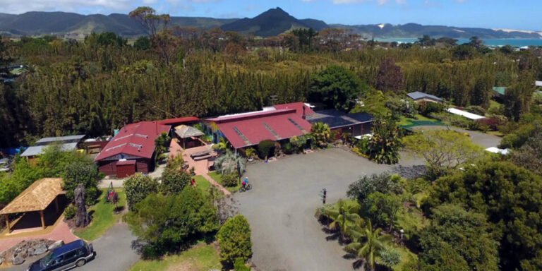 Accommodation Ahipara New Zealand 768x384