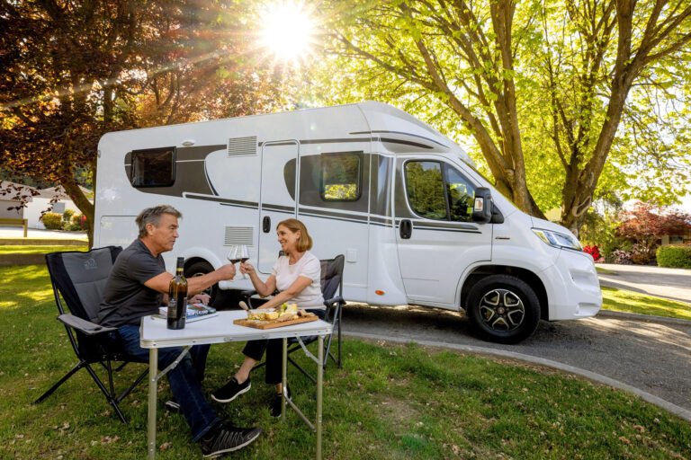 Camper parking Wanaka NZ 768x512