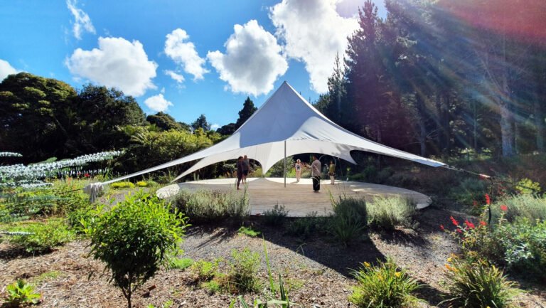 meditation retreat bay of islands 768x433