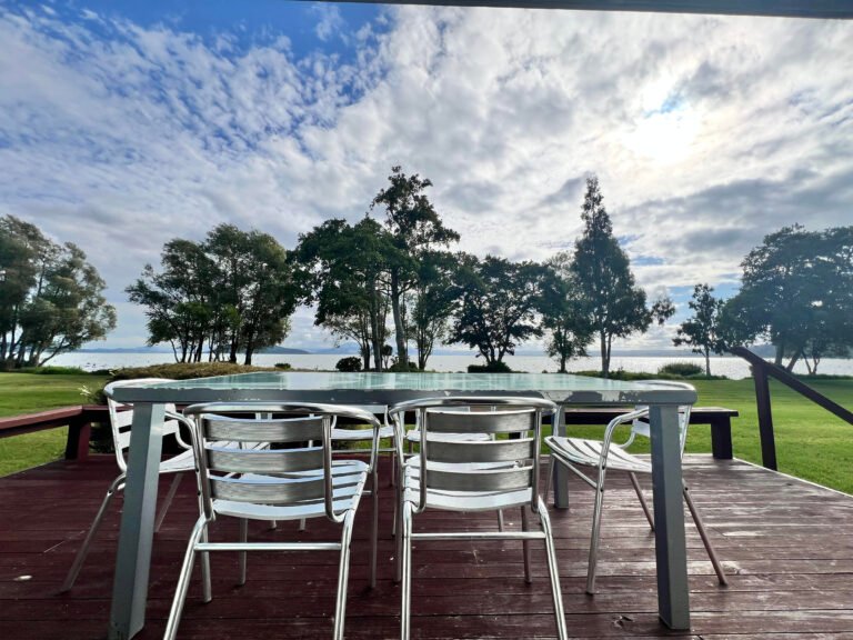 Outdoor Area Kiwi On The Lake 768x576
