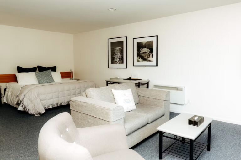 Waterfront Motel Akaroa 768x512