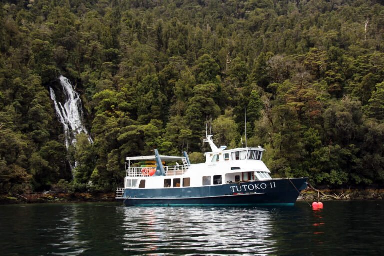 Fiordland Expeditions Te Anau 768x512