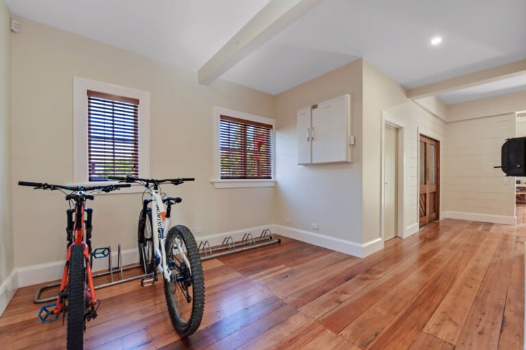 cyclists accommodation Nelson 768x512