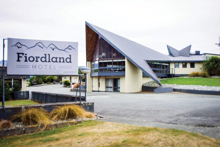 Fiordland Hotel Te Anau 768x512