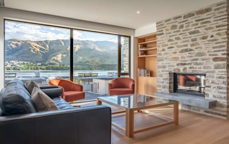 Luxury accommodation Wanaka 768x483