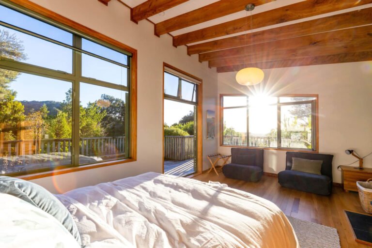 Pakawau Beach holiday home 768x512