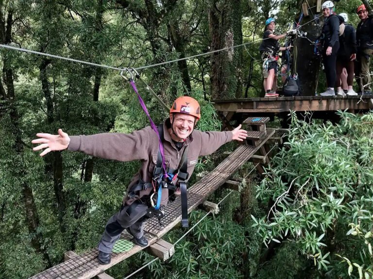 Rotorua team building activities 768x576