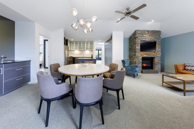 Luxury accommodation in Wanaka 768x512