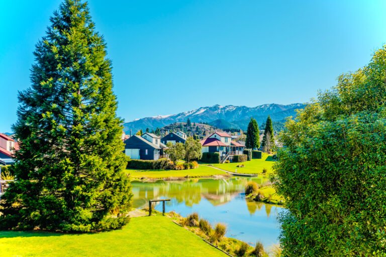 Village Lake Apartments 768x511