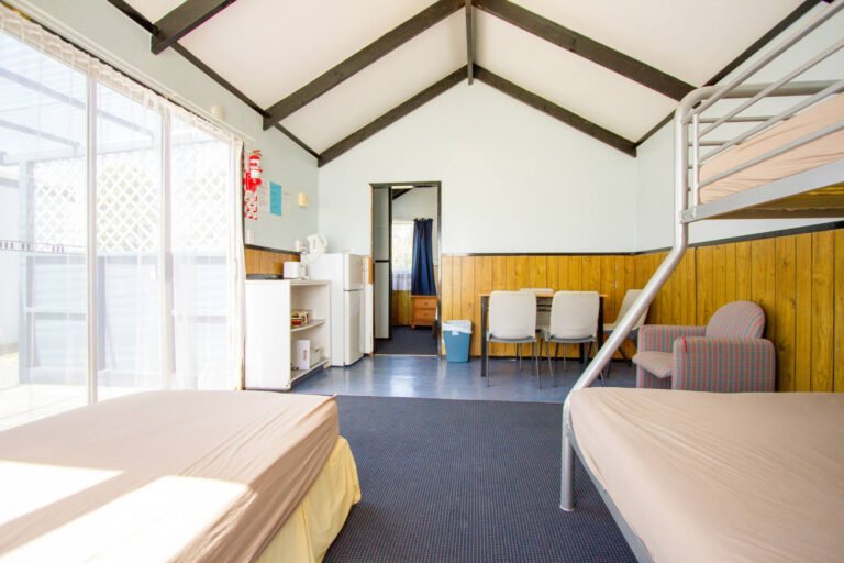accommodation waitangi 768x512