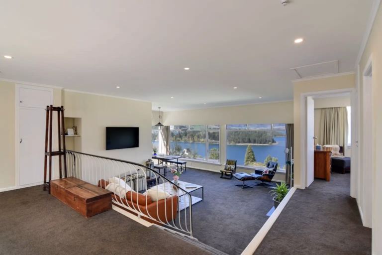 family holiday home queenstown 768x512