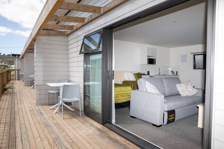 accommodation whitianga marina 768x512