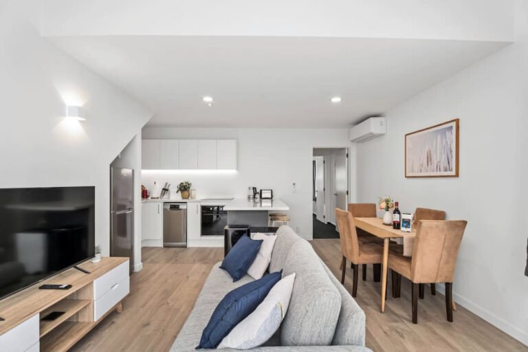 apartments queenstown 768x512