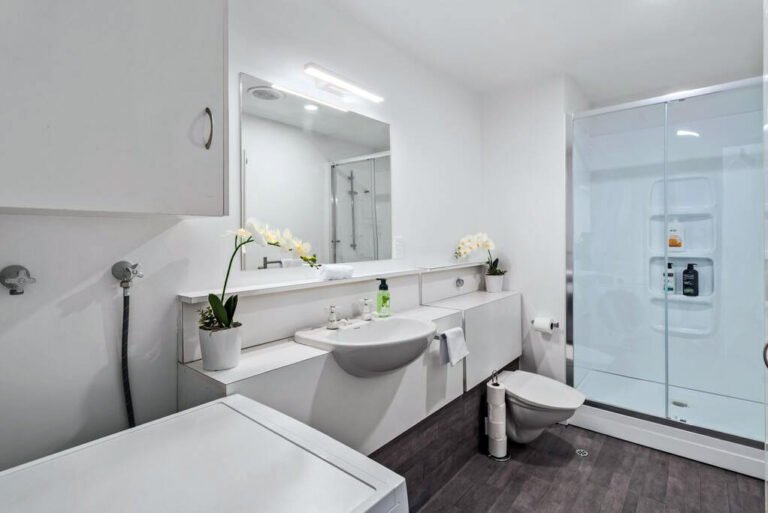 cheap accommodation in queenstown 768x513