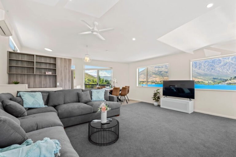 queenstown holiday house to rent 768x512