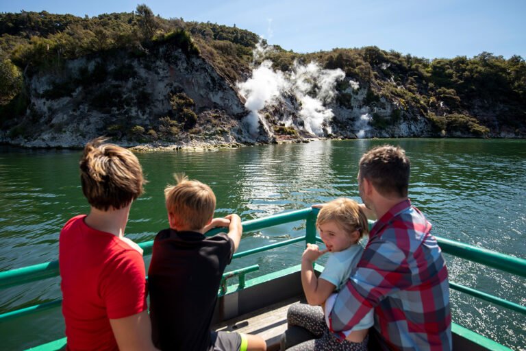 rotorua geothermal park 768x512
