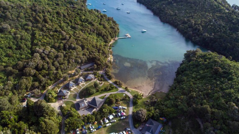 queen charlotte track accommodation 768x432