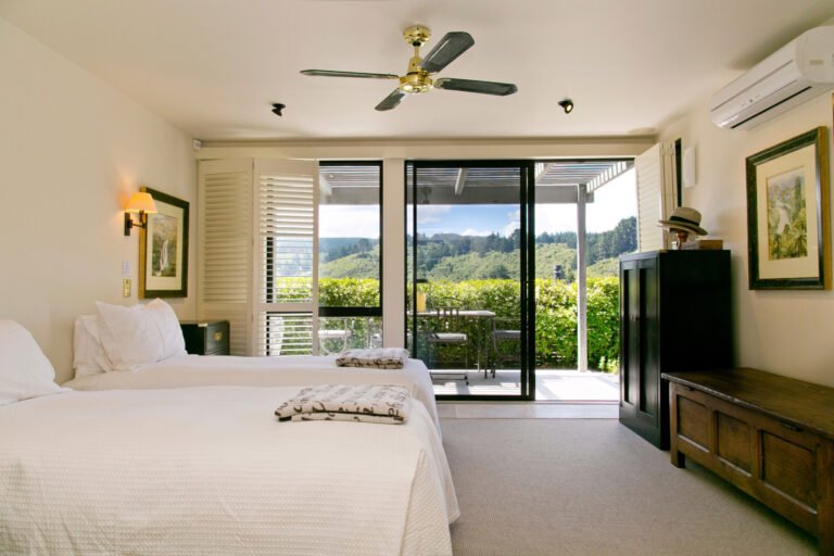 taupo accommodation luxury 768x512