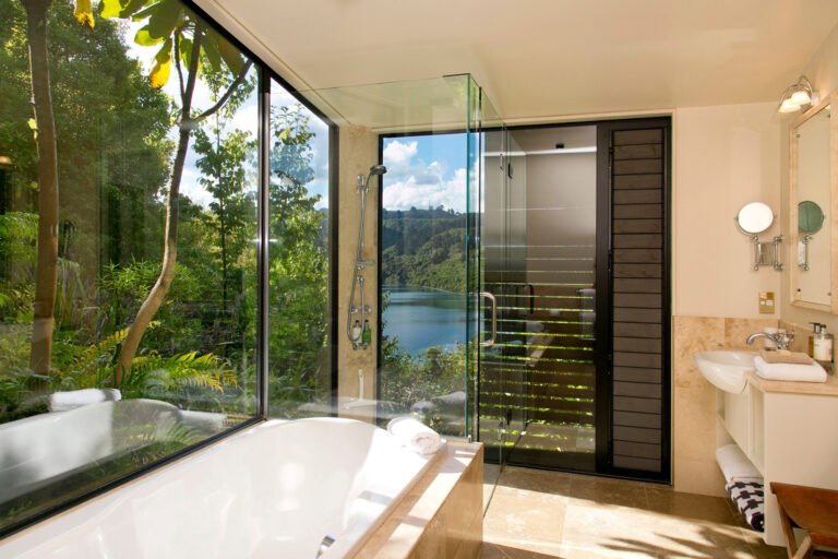 taupo accommodation with hot pool 768x512
