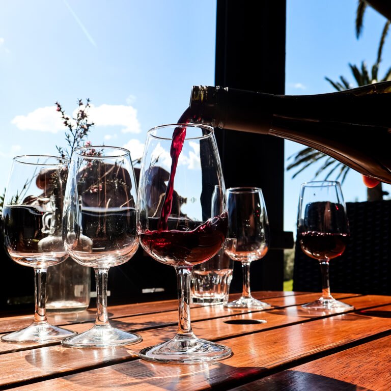 wine tasting waiheke island 768x768