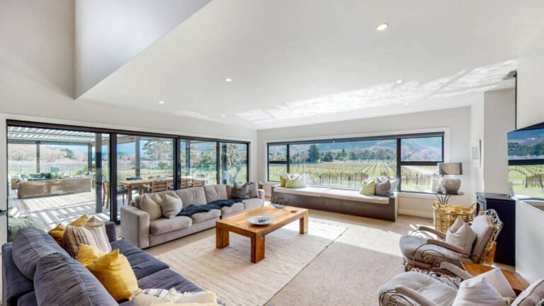 hawkes bay nz accommodation 768x432