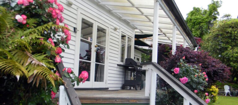 magpie cottage taumarunui 768x340
