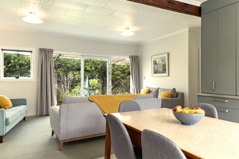 accommodation punakaiki nz 768x512