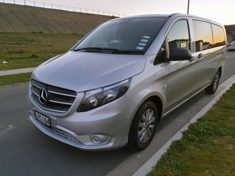 airport bus north shore 768x576