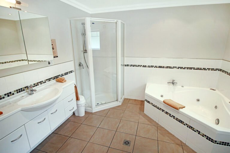 bay of islands accommodation with spa 768x512