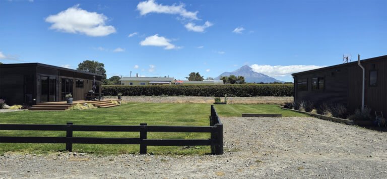 group accommodation taranaki 768x355