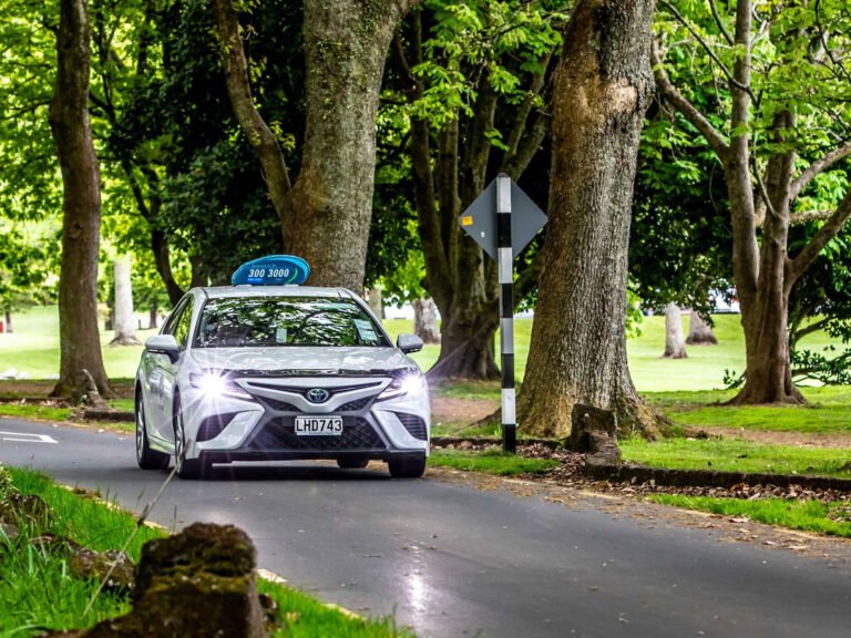 taxi app new zealand 768x576