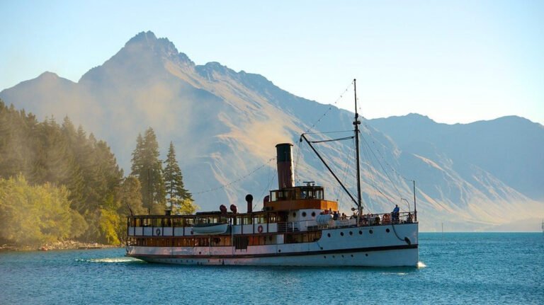 tss earnslaw dinner cruise 768x431