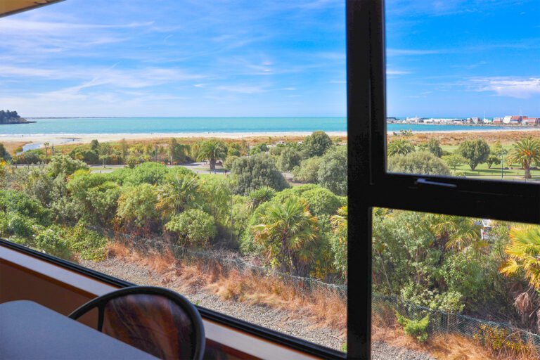 Caroline Bay Accommodation 768x512