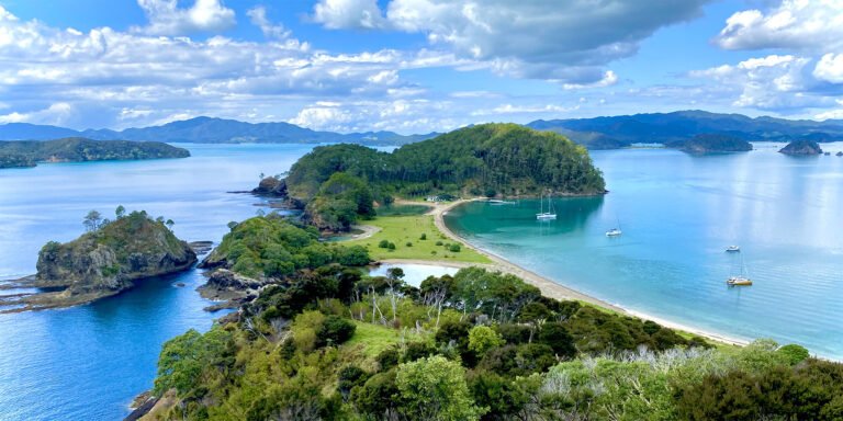 roberton lagoon 768x384