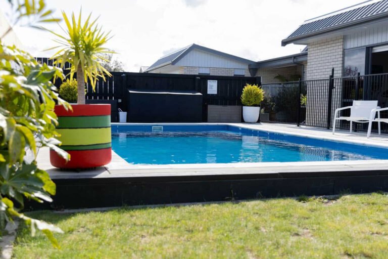 rotorua accommodation with heated pool 768x512