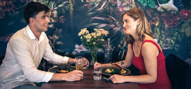 dining nelson 768x357