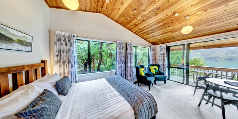 marlborough sounds accommodation 768x384