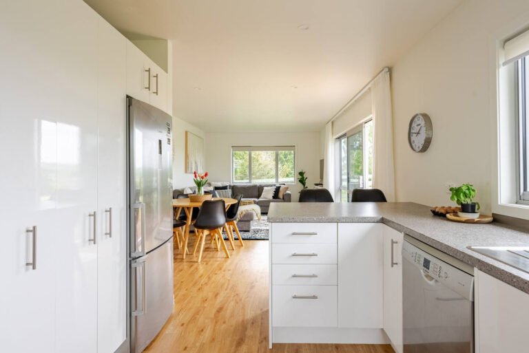 riverside apartment taupo 768x513